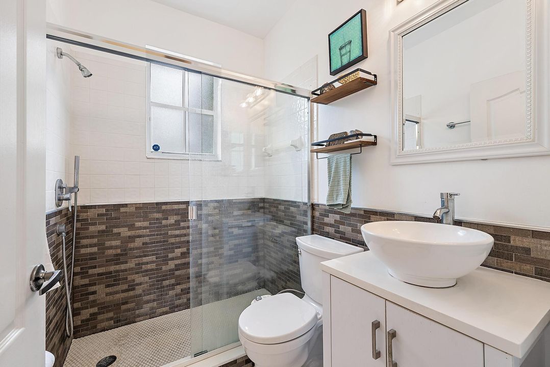 For Sale: $369,000 (3 beds, 2 baths, 1623 Square Feet)