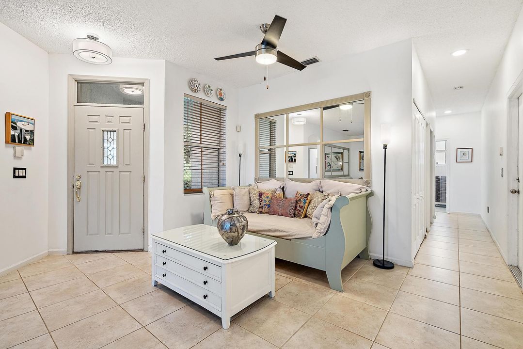 For Sale: $369,000 (3 beds, 2 baths, 1623 Square Feet)