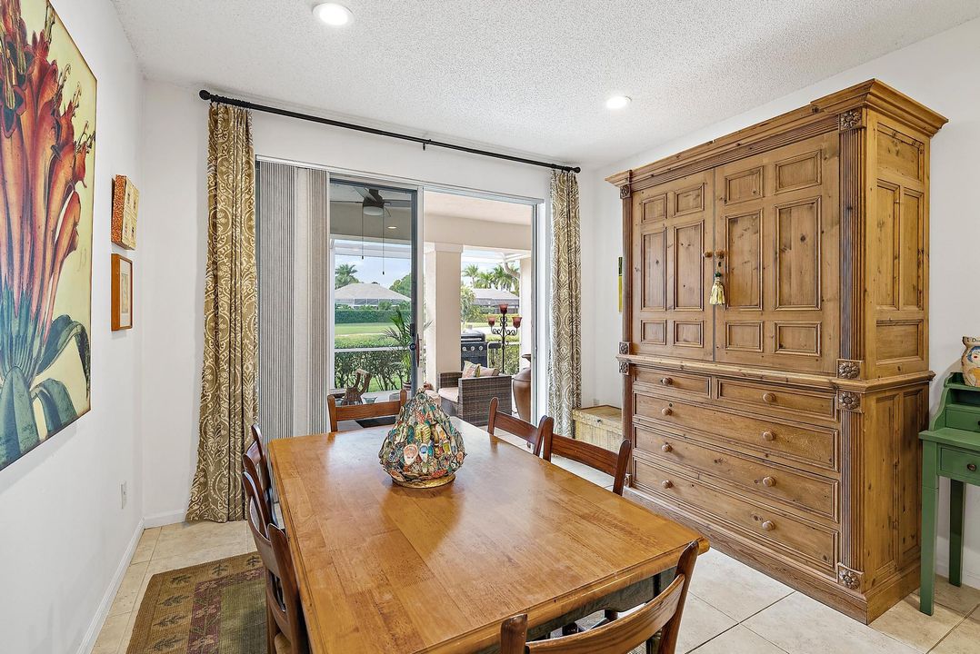 For Sale: $369,000 (3 beds, 2 baths, 1623 Square Feet)