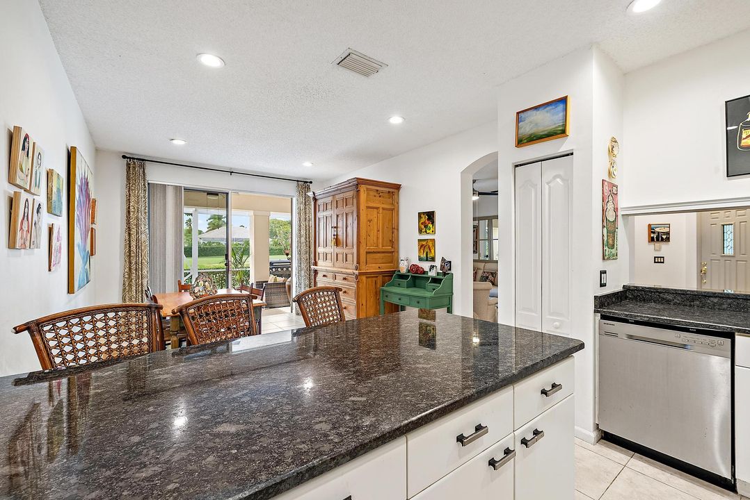 For Sale: $369,000 (3 beds, 2 baths, 1623 Square Feet)