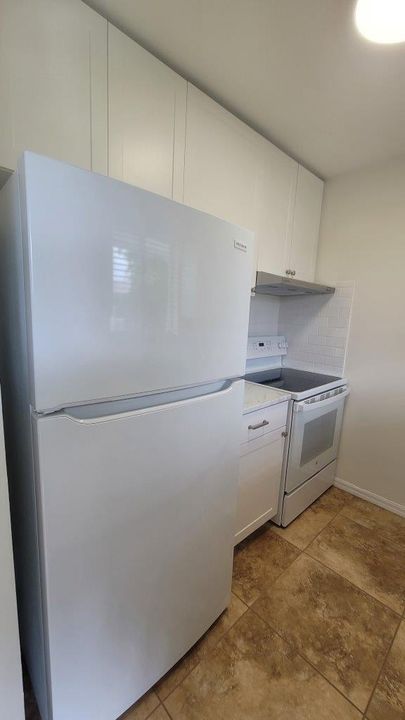 For Rent: $1,850 (1 beds, 1 baths, 672 Square Feet)