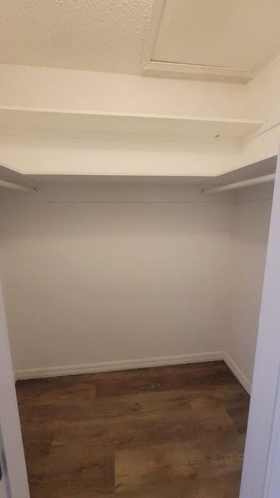 For Rent: $1,850 (1 beds, 1 baths, 672 Square Feet)