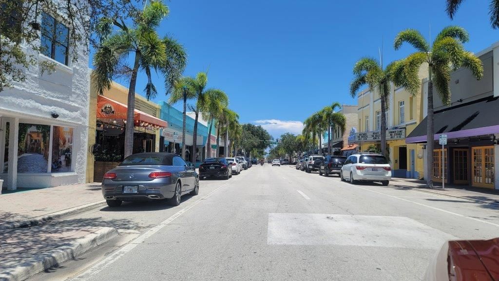 For Rent: $1,850 (1 beds, 1 baths, 672 Square Feet)