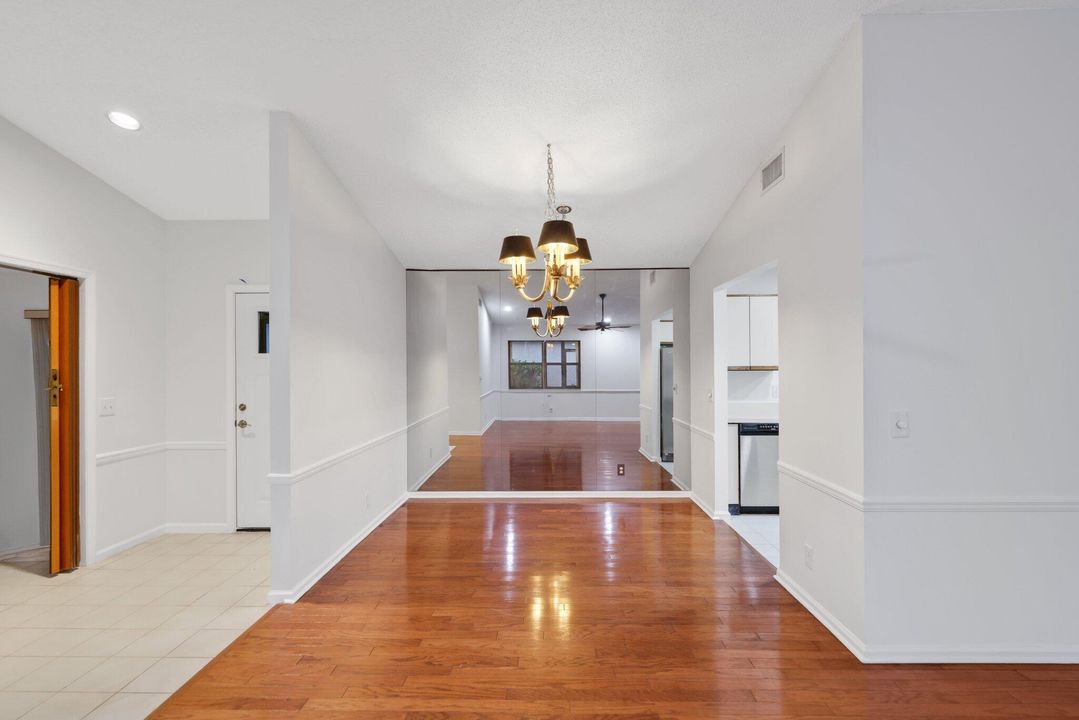 For Sale: $549,900 (3 beds, 2 baths, 1480 Square Feet)