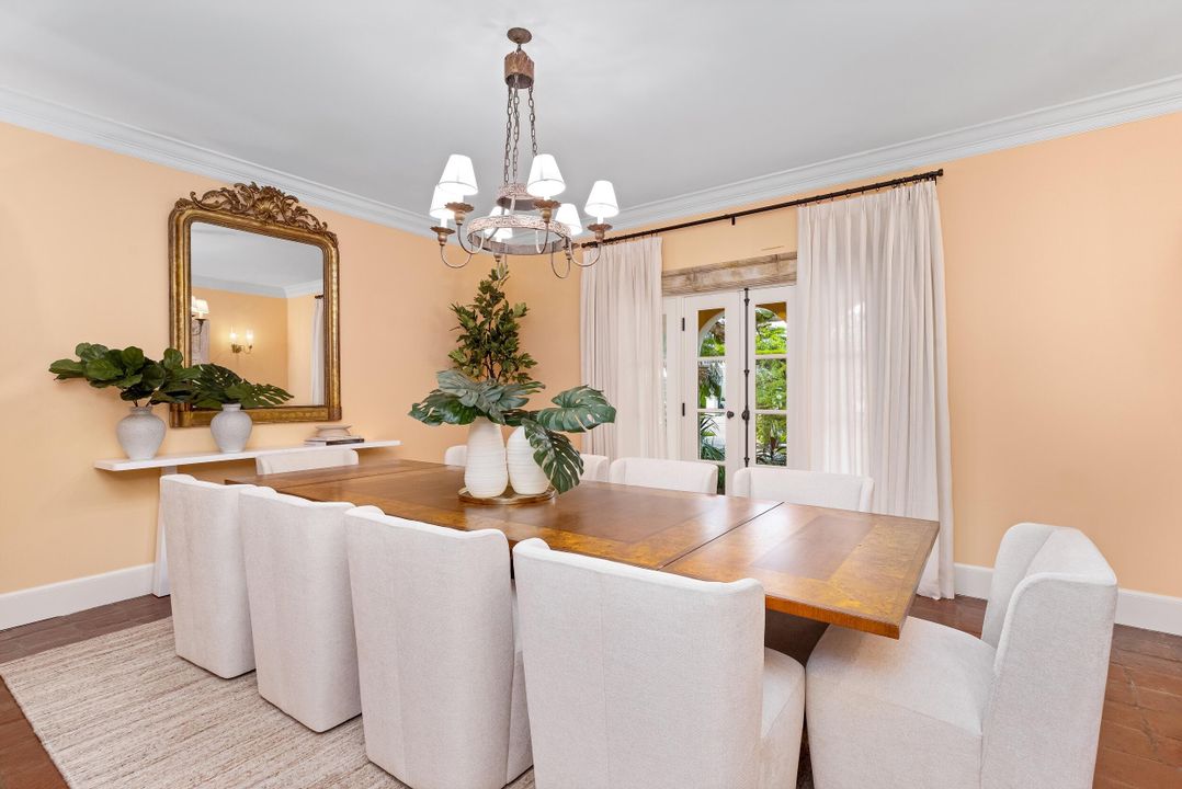 待售: $28,450,000 (8 贝兹, 8 浴室, 5682 平方英尺)