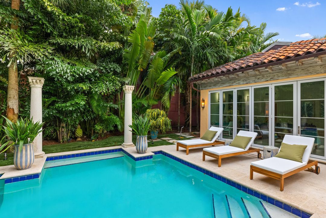 待售: $28,450,000 (8 贝兹, 8 浴室, 5682 平方英尺)