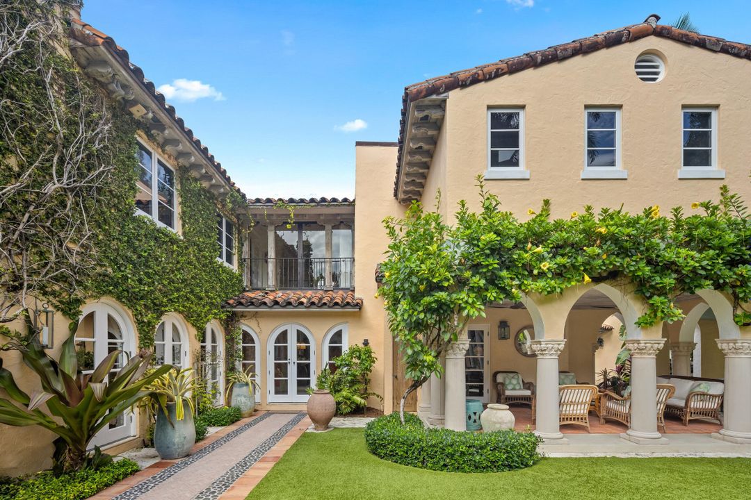 待售: $28,450,000 (8 贝兹, 8 浴室, 5682 平方英尺)