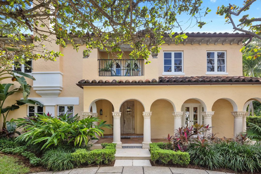 待售: $28,450,000 (8 贝兹, 8 浴室, 5682 平方英尺)