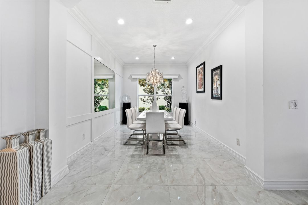 For Sale: $850,000 (3 beds, 2 baths, 1994 Square Feet)