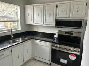 En Venta: $149,900 (2 camas, 2 baños, 812 Pies cuadrados)