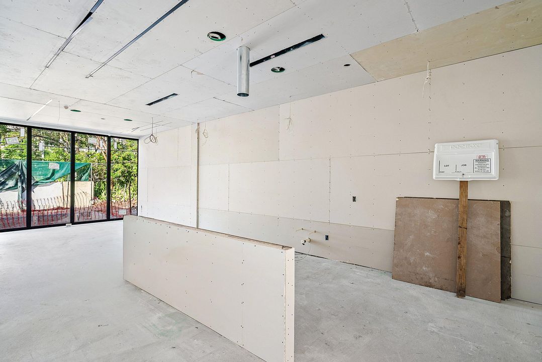 На продажу: $5,000,000 (5 спален, 6 ванн, 5612 Квадратных фут)