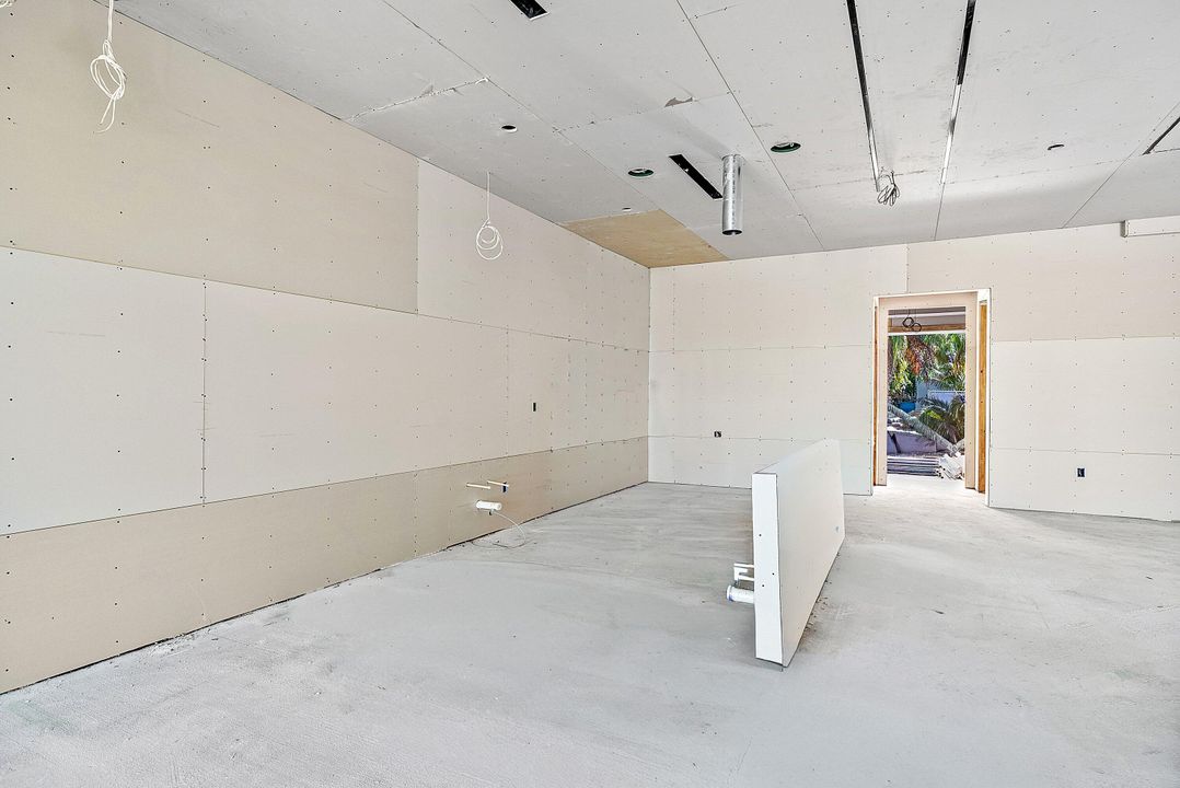 На продажу: $5,000,000 (5 спален, 6 ванн, 5612 Квадратных фут)