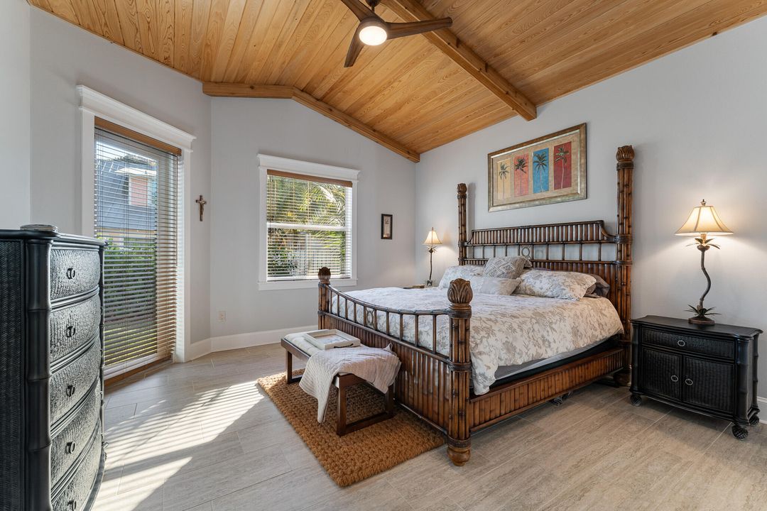 For Sale: $1,725,000 (4 beds, 2 baths, 3245 Square Feet)