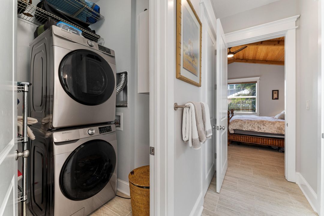 For Sale: $1,725,000 (4 beds, 2 baths, 3245 Square Feet)