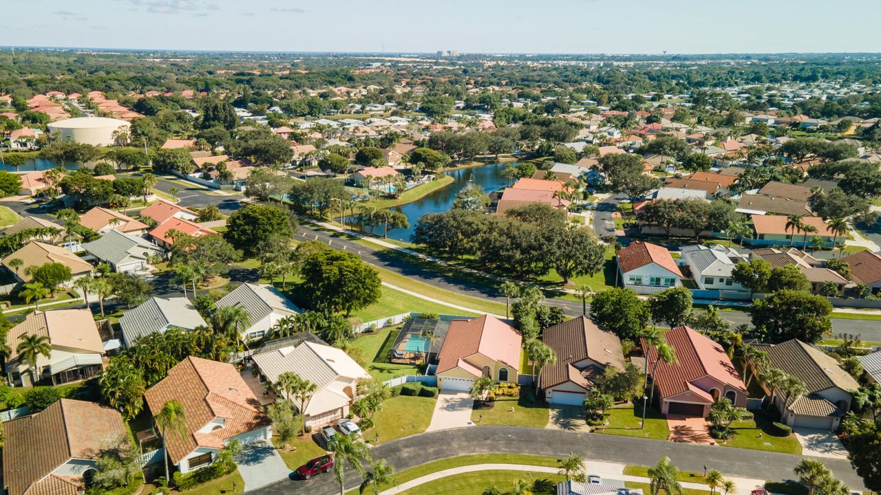 En Venta: $615,000 (3 camas, 2 baños, 1582 Pies cuadrados)