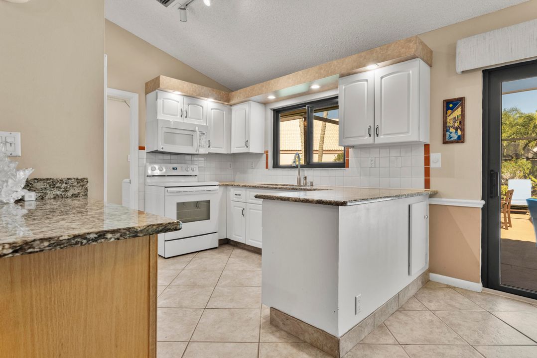 En Venta: $615,000 (3 camas, 2 baños, 1582 Pies cuadrados)