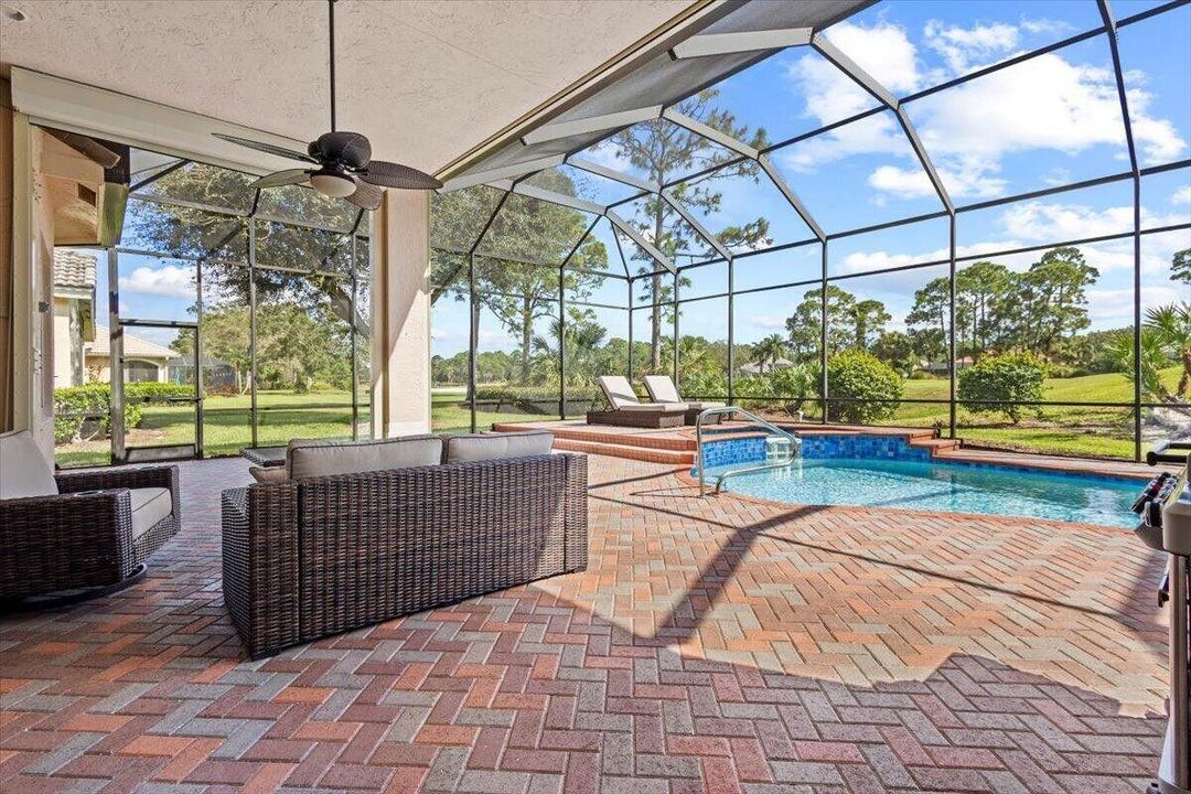 En Venta: $875,000 (3 camas, 3 baños, 2853 Pies cuadrados)