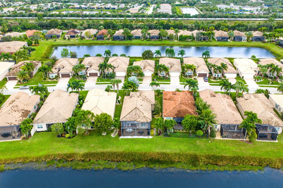 For Sale: $850,000 (3 beds, 2 baths, 1994 Square Feet)