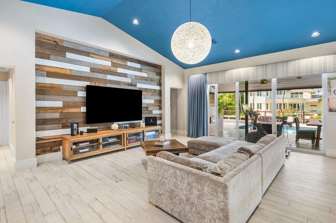 На продажу: $3,750,000 (4 спален, 5 ванн, 2611 Квадратных фут)