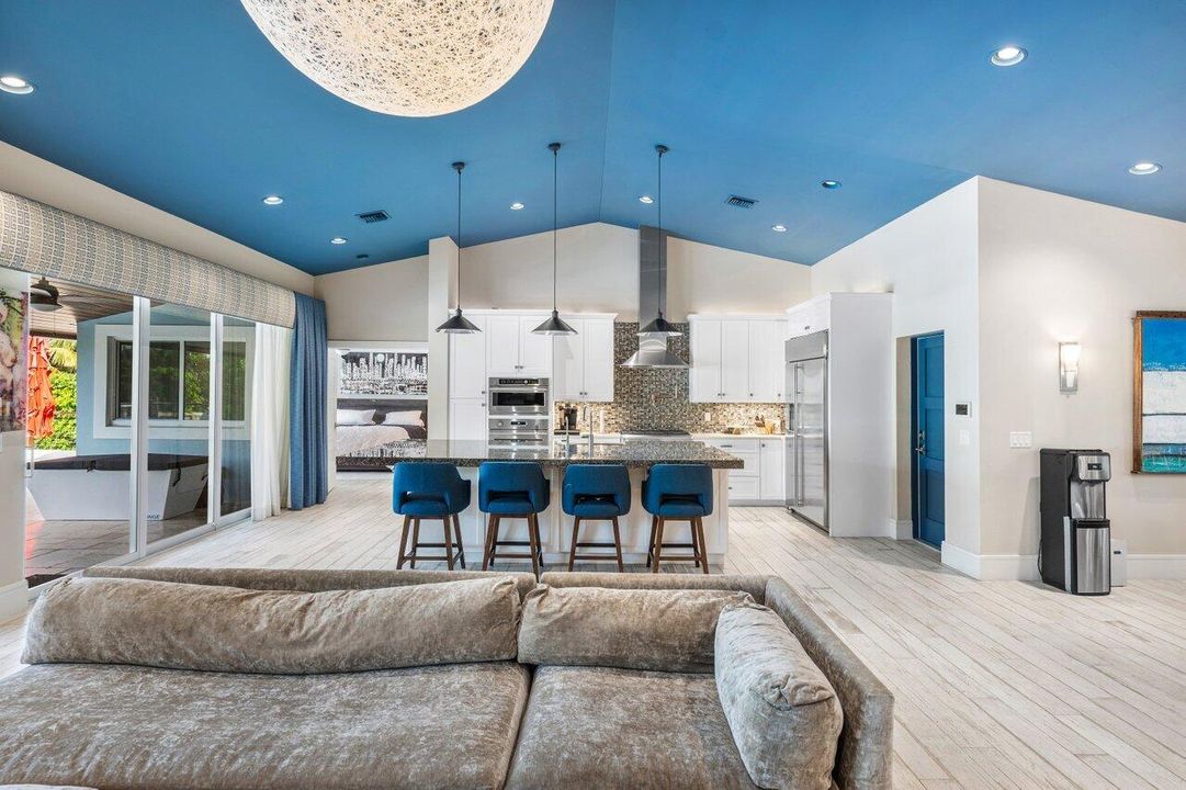 На продажу: $3,750,000 (4 спален, 5 ванн, 2611 Квадратных фут)