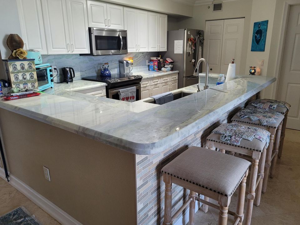 For Rent: $9,000 (2 beds, 2 baths, 1400 Square Feet)