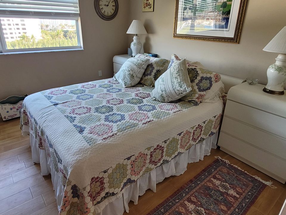 For Rent: $9,000 (2 beds, 2 baths, 1400 Square Feet)