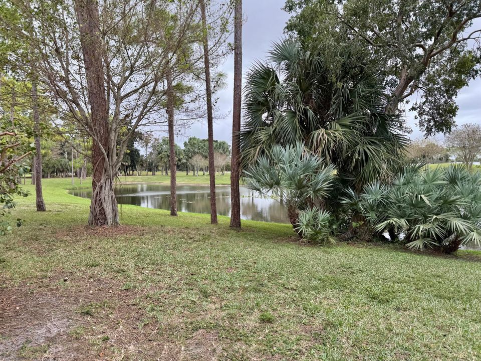 For Sale: $255,000 (2 beds, 2 baths, 1201 Square Feet)