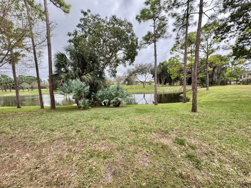 For Sale: $255,000 (2 beds, 2 baths, 1201 Square Feet)