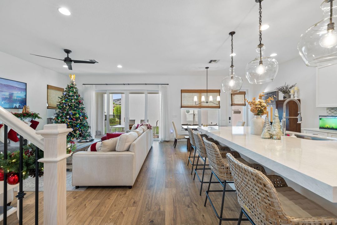 待售: $1,675,000 (4 贝兹, 5 浴室, 3760 平方英尺)