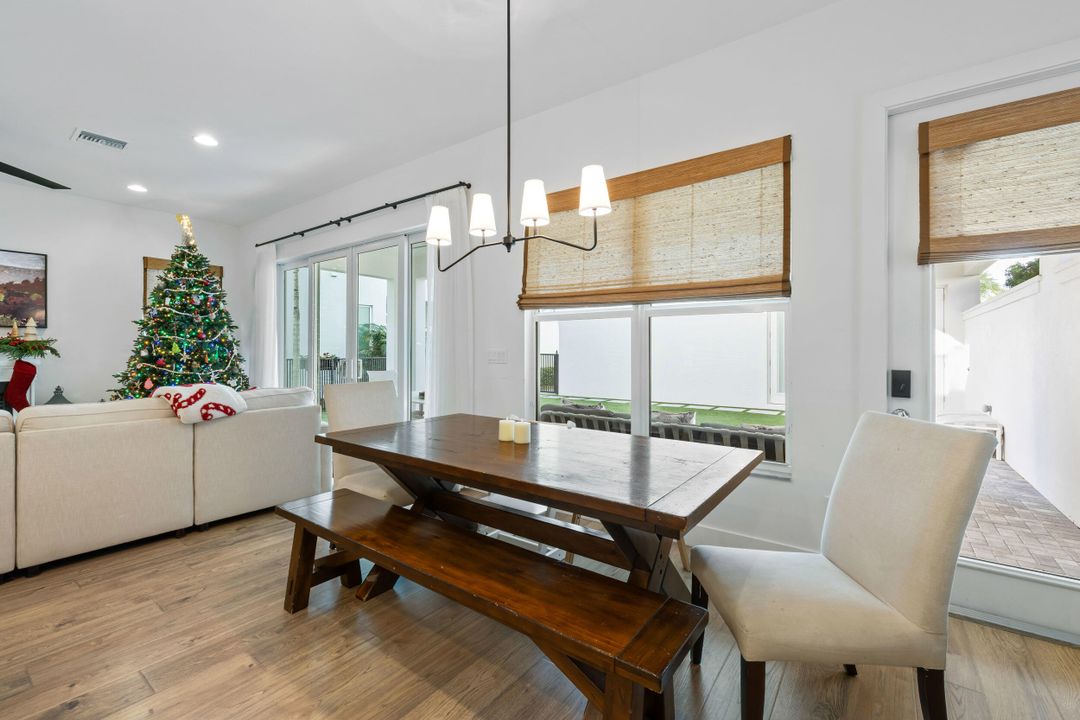 待售: $1,675,000 (4 贝兹, 5 浴室, 3760 平方英尺)