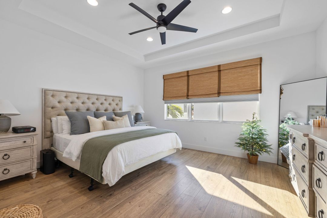 待售: $1,675,000 (4 贝兹, 5 浴室, 3760 平方英尺)