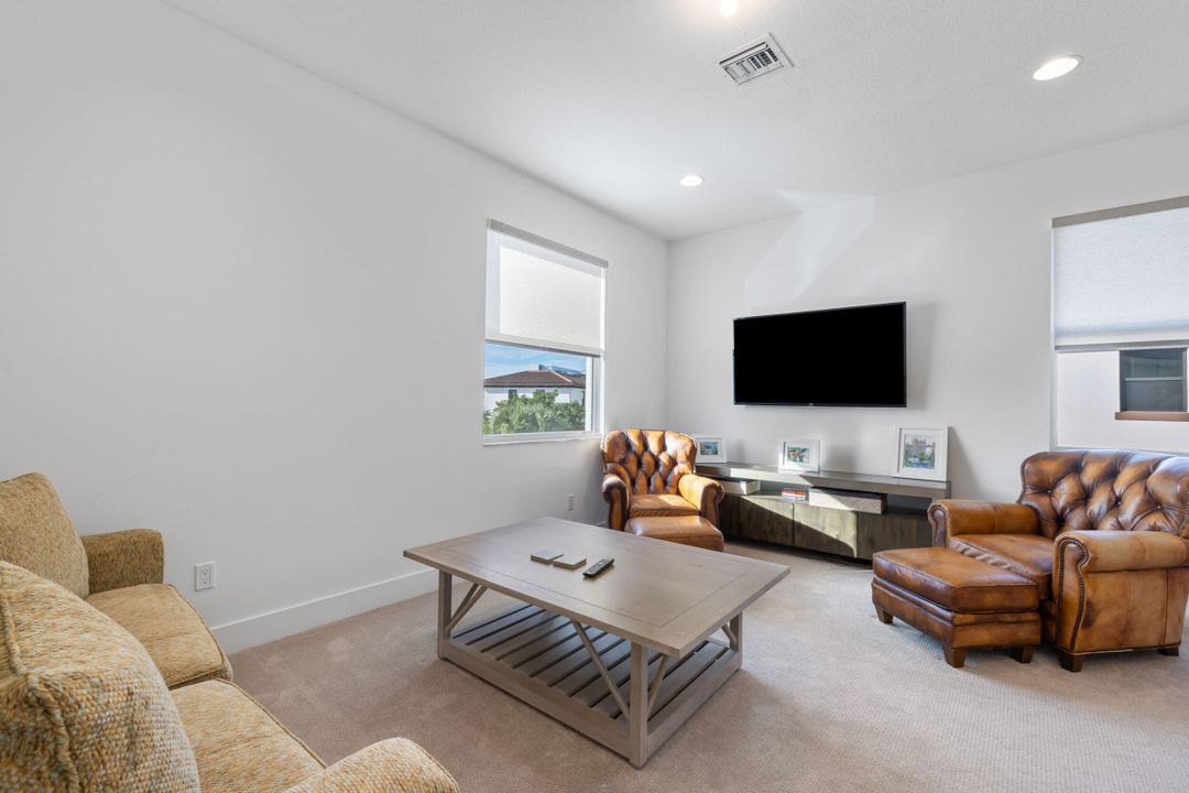 待售: $1,675,000 (4 贝兹, 5 浴室, 3760 平方英尺)