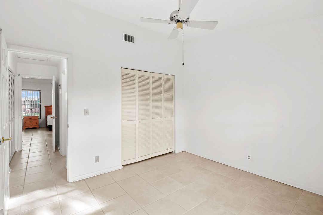 For Sale: $225,000 (2 beds, 2 baths, 1026 Square Feet)