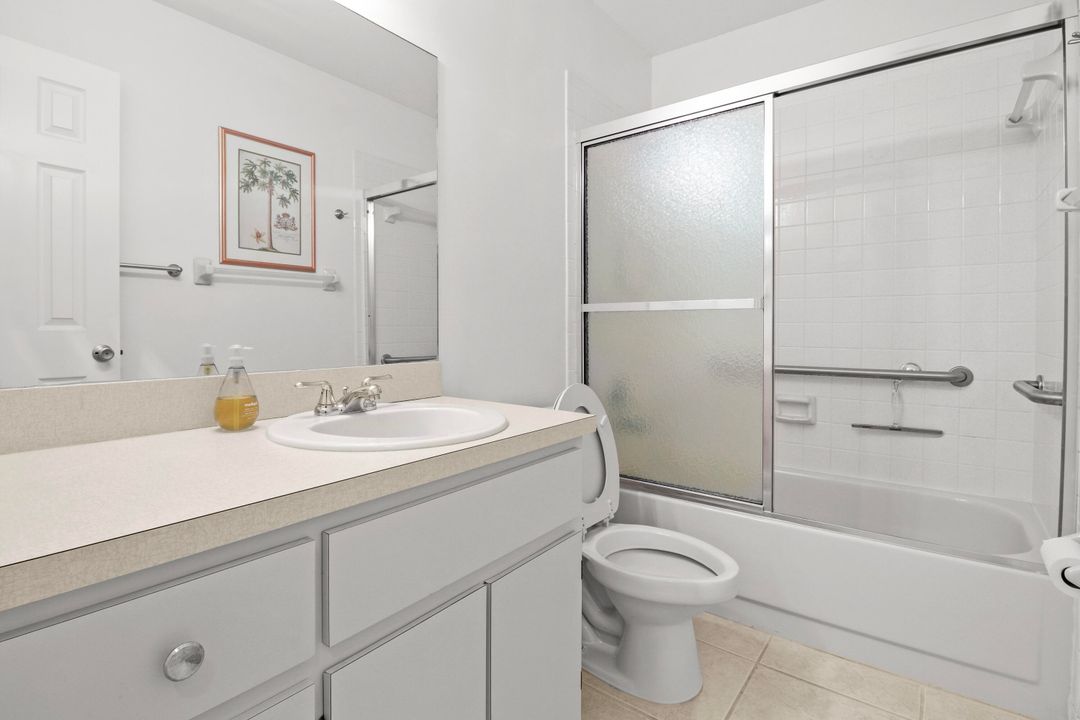 For Sale: $225,000 (2 beds, 2 baths, 1026 Square Feet)