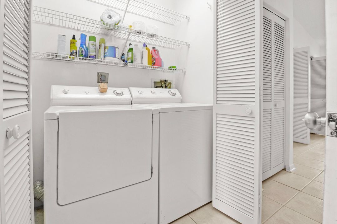 For Sale: $225,000 (2 beds, 2 baths, 1026 Square Feet)