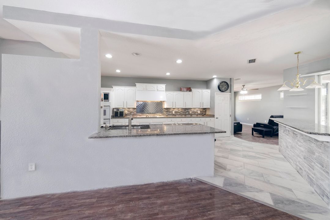 For Sale: $569,000 (3 beds, 2 baths, 2519 Square Feet)