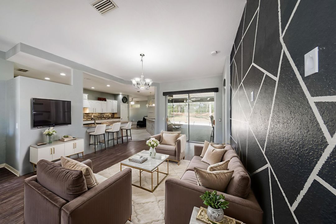 For Sale: $569,000 (3 beds, 2 baths, 2519 Square Feet)