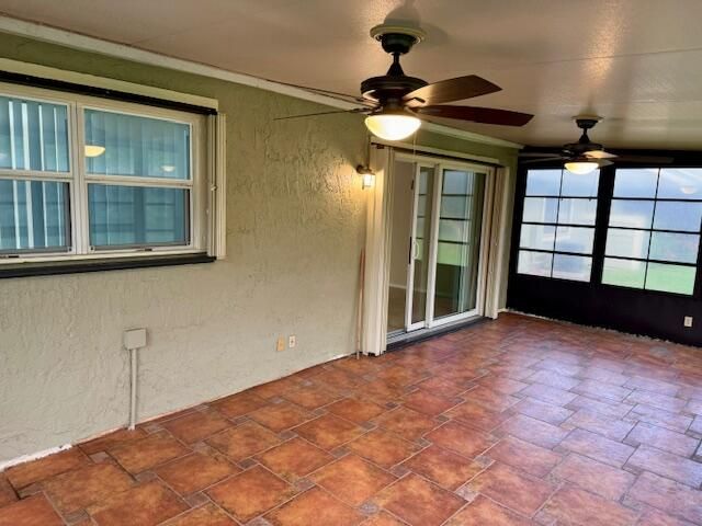 For Rent: $2,025 (2 beds, 2 baths, 1122 Square Feet)