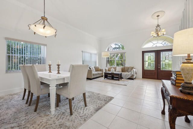 For Rent: $5,500 (5 beds, 3 baths, 2608 Square Feet)