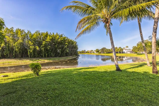 For Rent: $5,500 (5 beds, 3 baths, 2608 Square Feet)