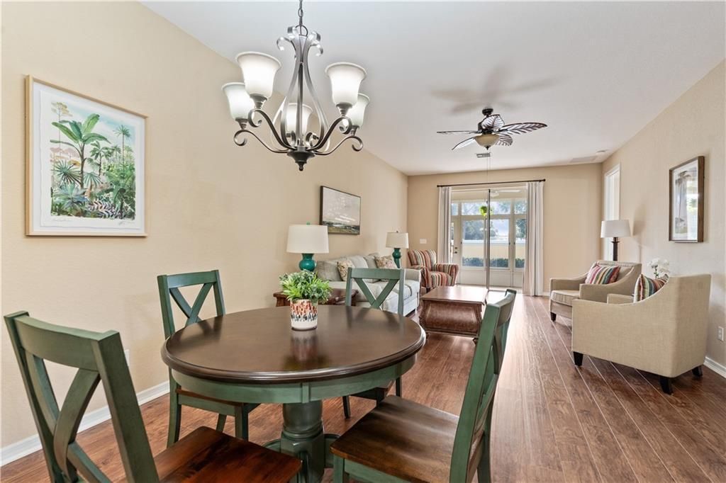 En Venta: $280,000 (2 camas, 2 baños, 1647 Pies cuadrados)