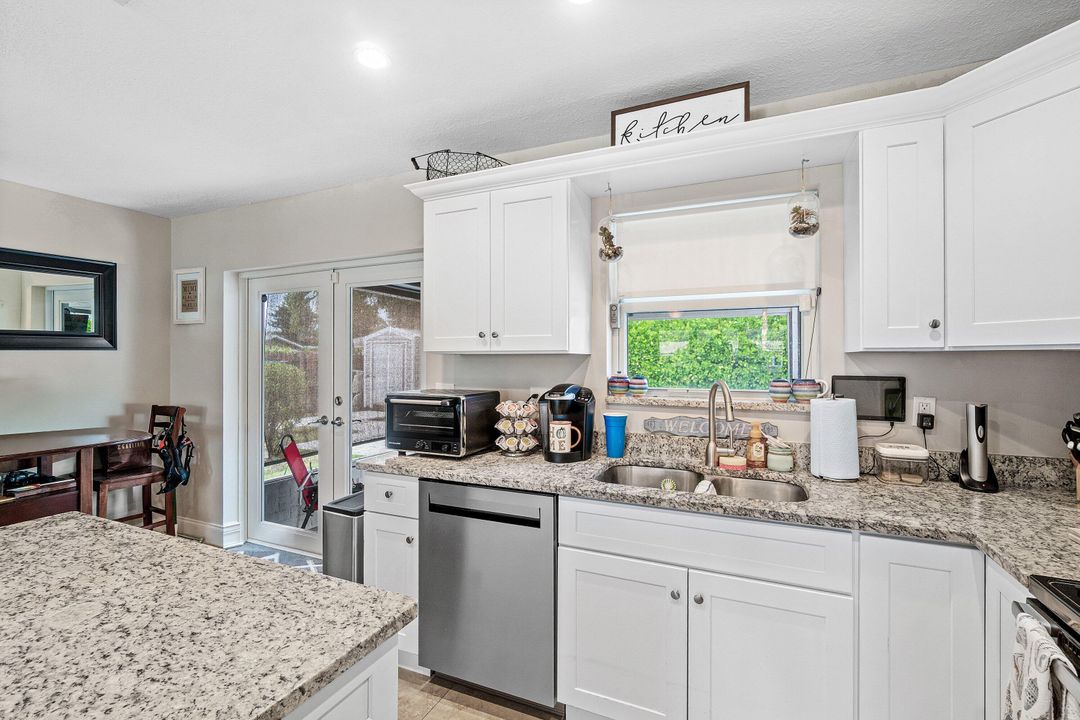 For Sale: $600,000 (3 beds, 2 baths, 1359 Square Feet)