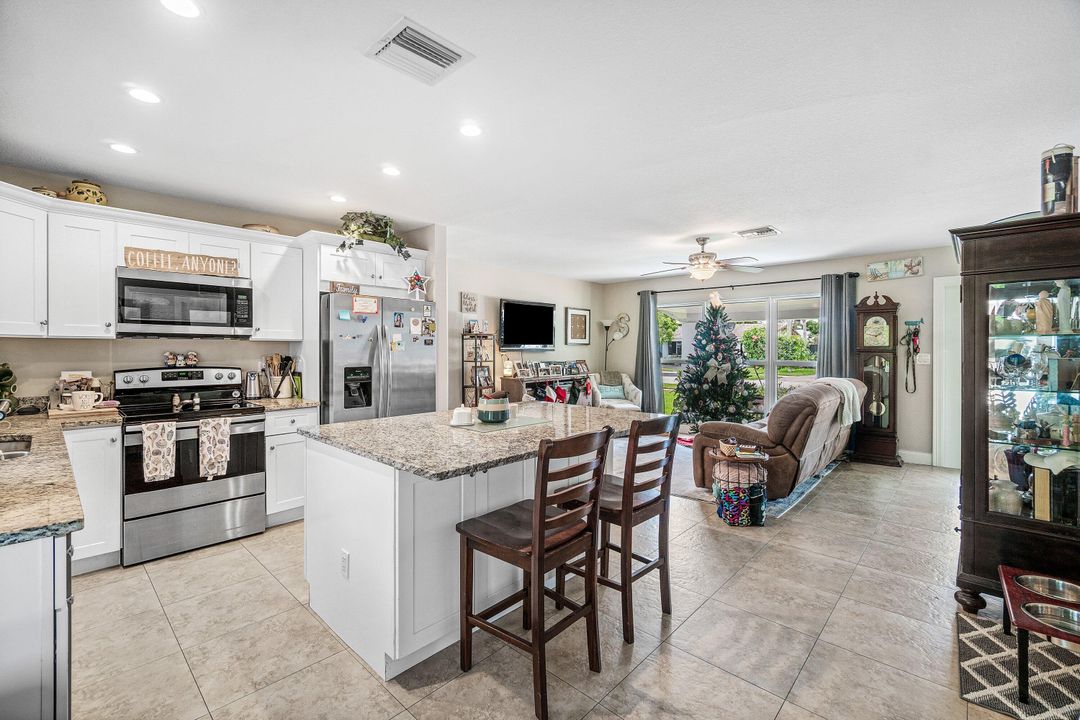 For Sale: $600,000 (3 beds, 2 baths, 1359 Square Feet)