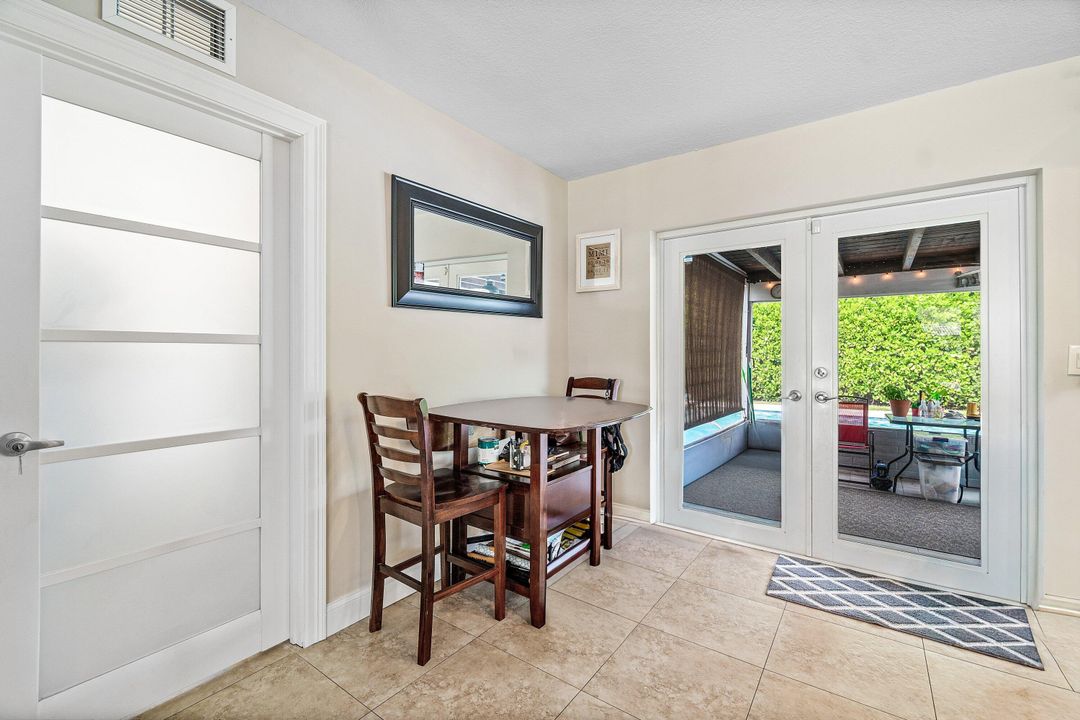 For Sale: $600,000 (3 beds, 2 baths, 1359 Square Feet)