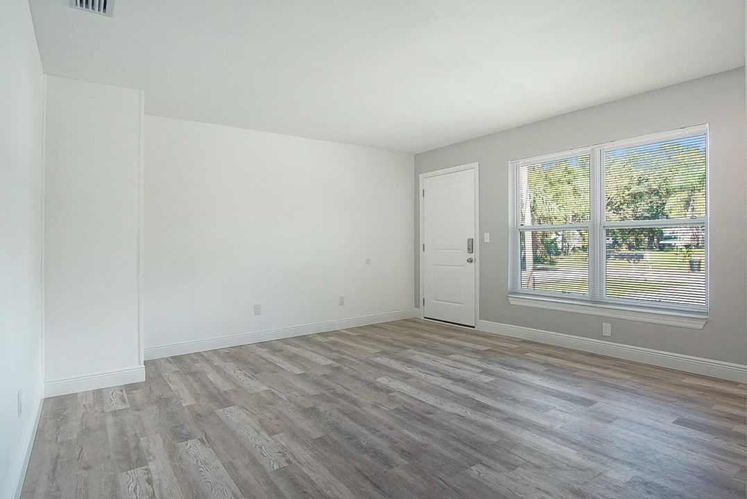 En Renta: $1,900 (2 camas, 1 baños, 800 Pies cuadrados)