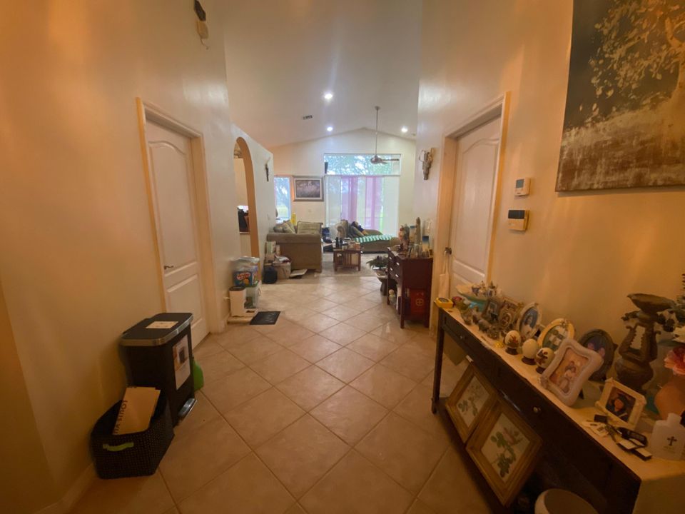 En Venta: $629,900 (3 camas, 2 baños, 1691 Pies cuadrados)