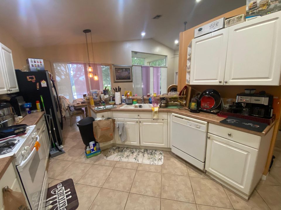 En Venta: $629,900 (3 camas, 2 baños, 1691 Pies cuadrados)