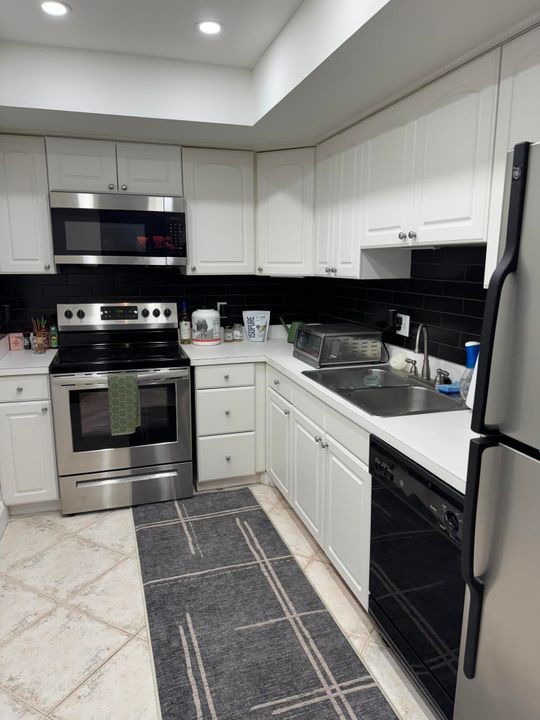 В аренду: $2,400 (2 спален, 2 ванн, 1180 Квадратных фут)