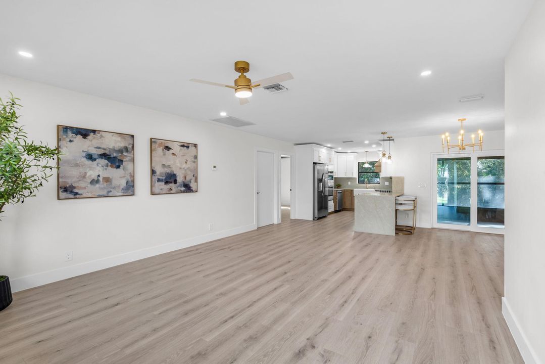 En Venta: $579,900 (3 camas, 2 baños, 1400 Pies cuadrados)