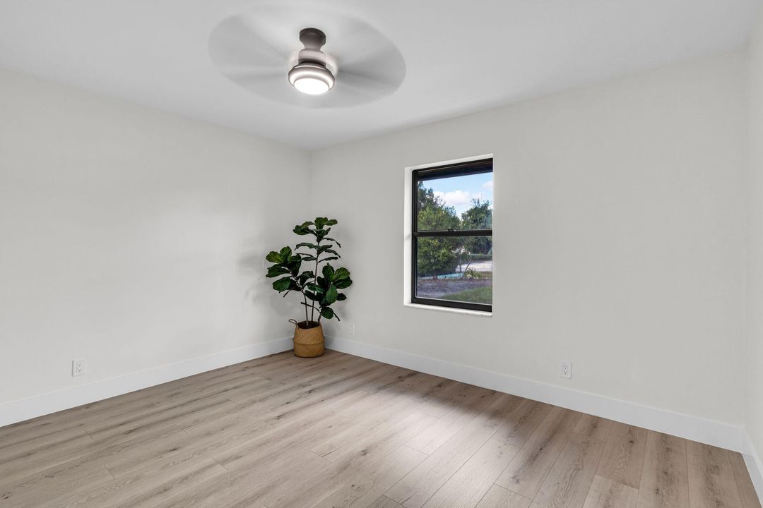 En Venta: $579,900 (3 camas, 2 baños, 1400 Pies cuadrados)